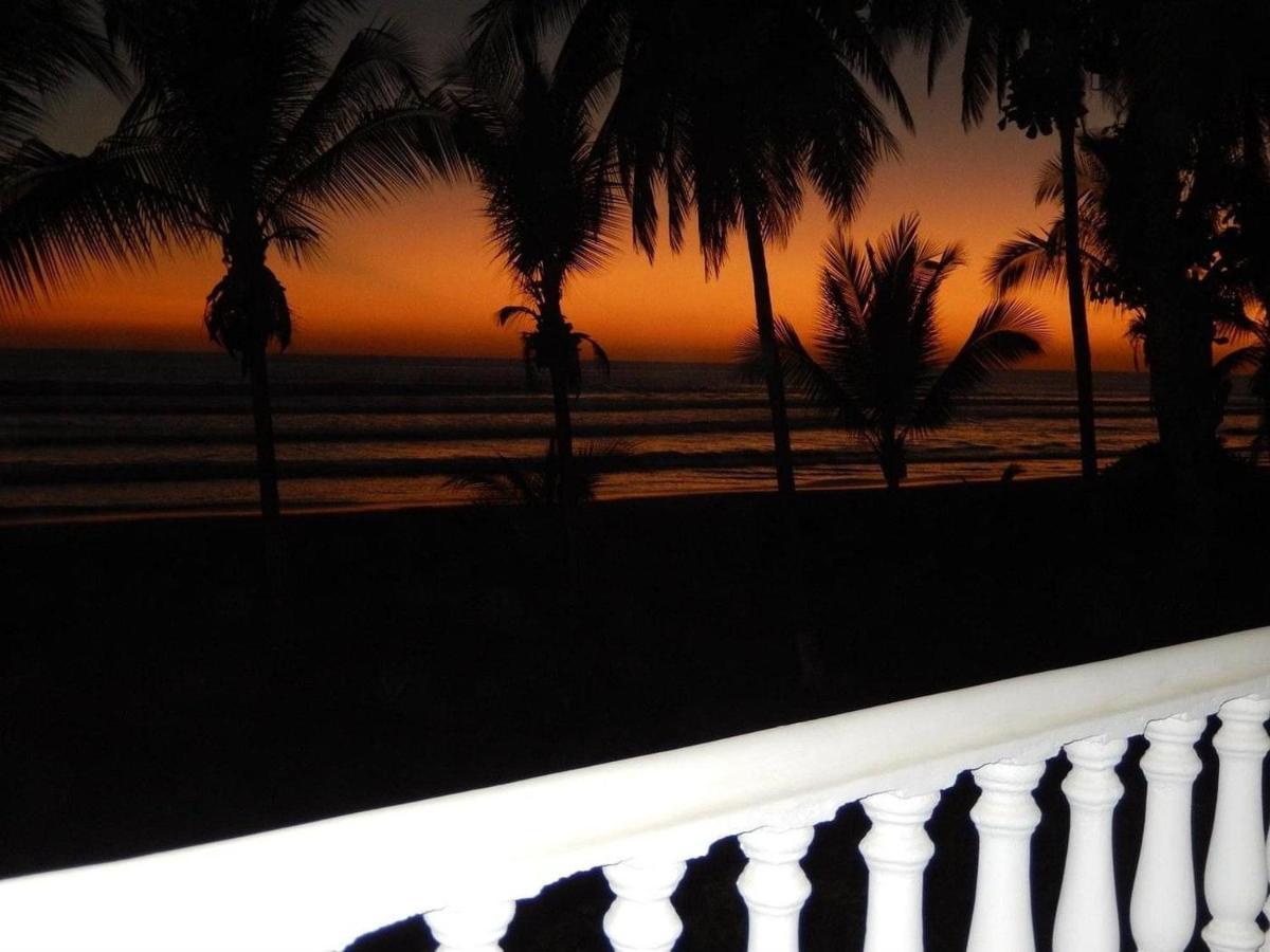 Hotel Delfin Playa Bejuco Esterillos Este Bagian luar foto