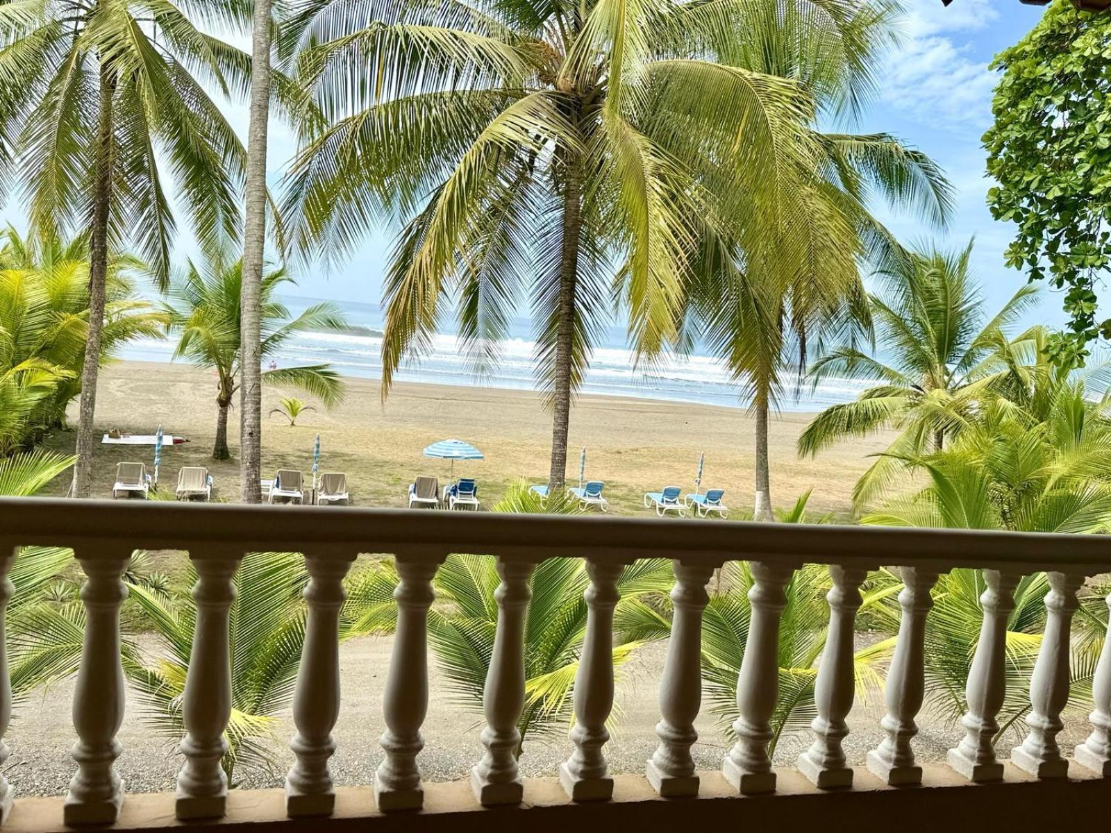 Hotel Delfin Playa Bejuco Esterillos Este Bagian luar foto