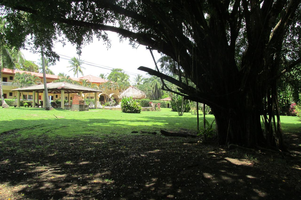 Hotel Delfin Playa Bejuco Esterillos Este Bagian luar foto