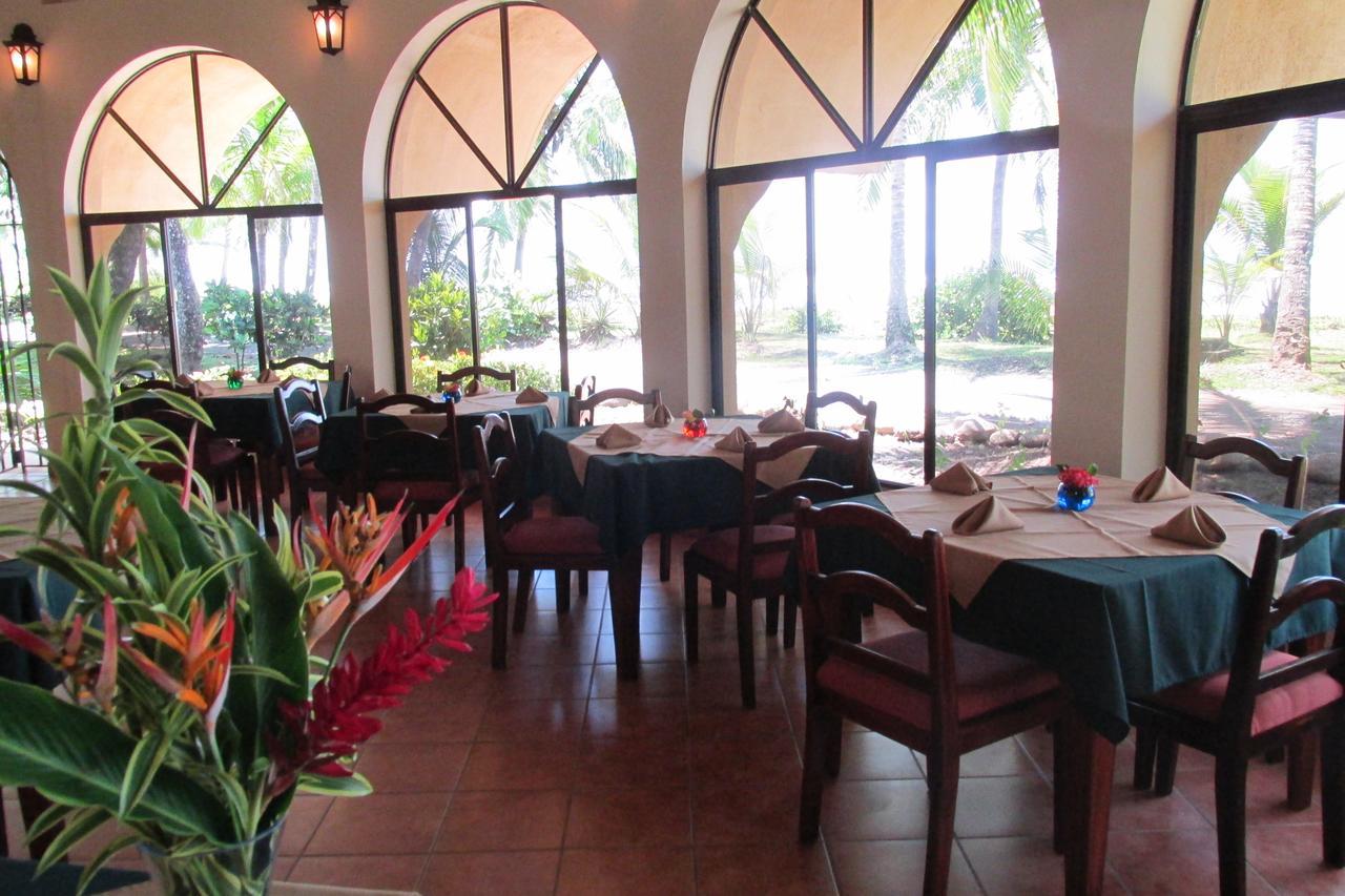 Hotel Delfin Playa Bejuco Esterillos Este Bagian luar foto