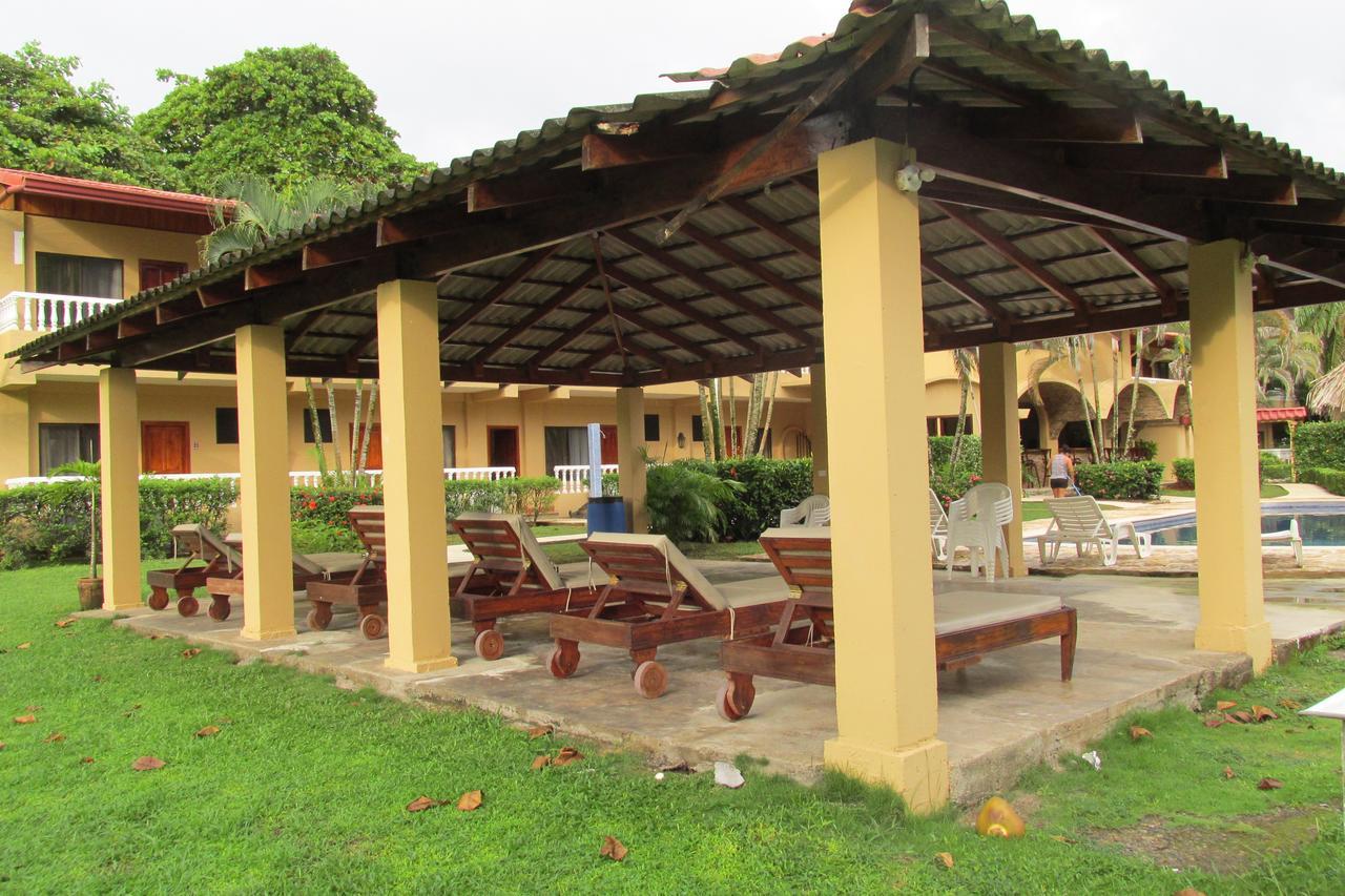 Hotel Delfin Playa Bejuco Esterillos Este Bagian luar foto