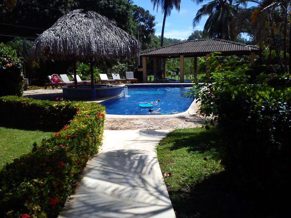 Hotel Delfin Playa Bejuco Esterillos Este Bagian luar foto